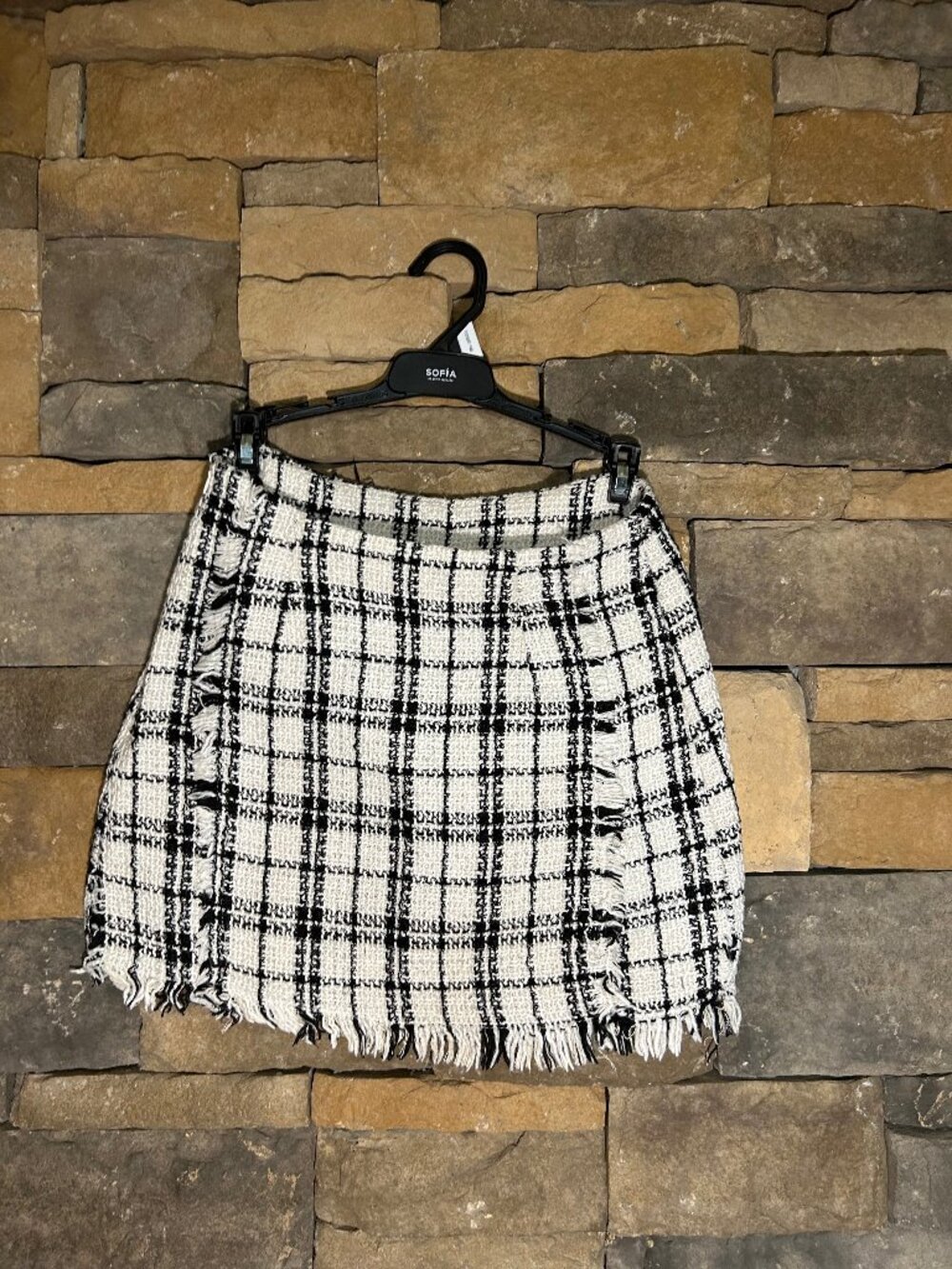 SHEIN Fitted B&W Plaid Skirt